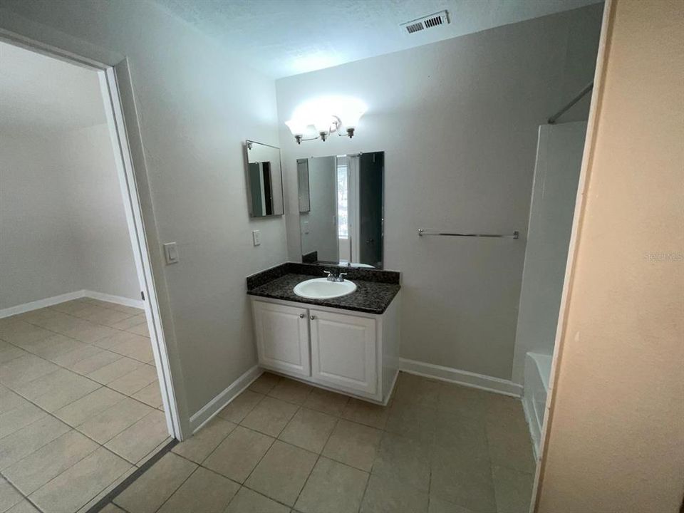 For Rent: $1,750 (2 beds, 2 baths, 1020 Square Feet)