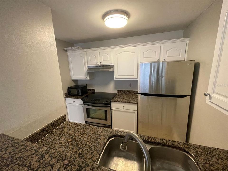 For Rent: $1,750 (2 beds, 2 baths, 1020 Square Feet)