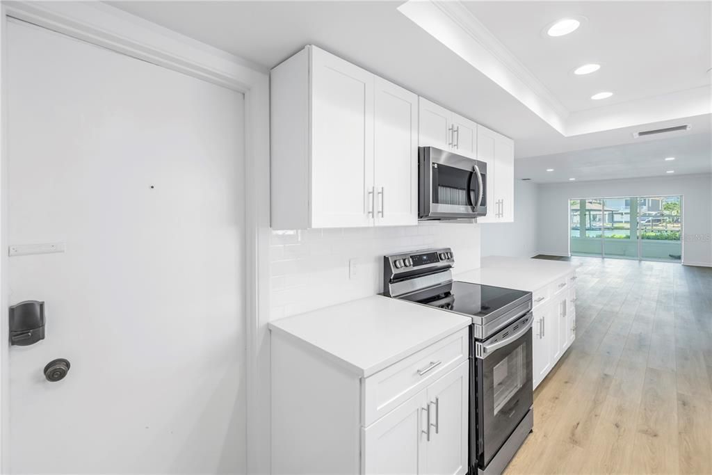 For Sale: $565,000 (2 beds, 2 baths, 1596 Square Feet)