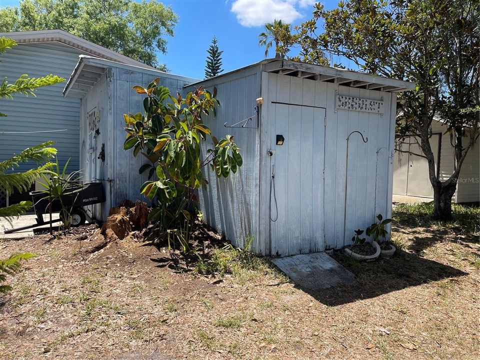 For Sale: $224,000 (3 beds, 2 baths, 1296 Square Feet)