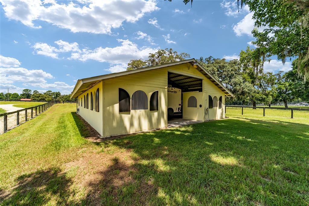 For Sale: $1,925,000 (3 beds, 2 baths, 2457 Square Feet)