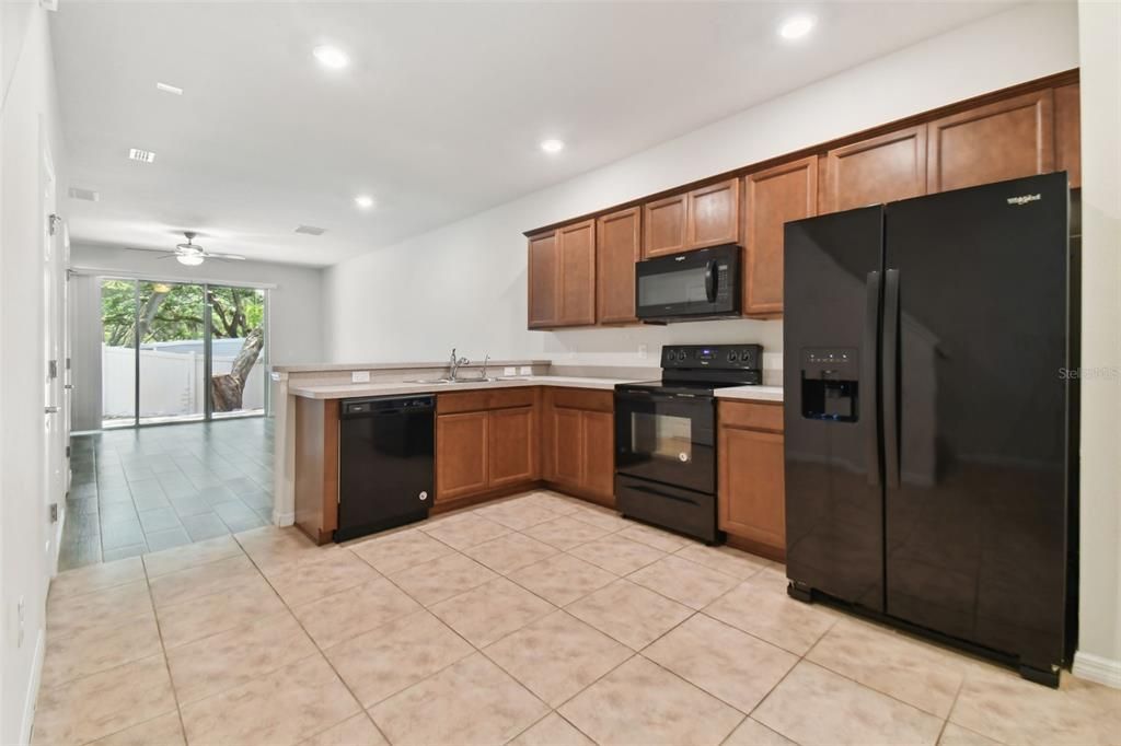 For Rent: $2,000 (2 beds, 2 baths, 1588 Square Feet)