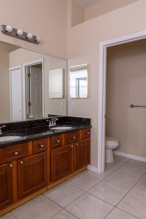For Rent: $3,200 (4 beds, 2 baths, 2268 Square Feet)