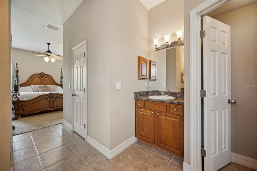 For Sale: $399,900 (4 beds, 2 baths, 2240 Square Feet)