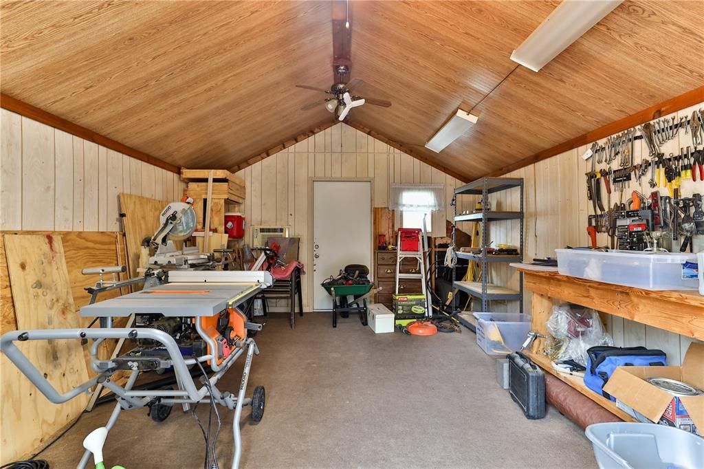 Outbuilding / Large Shed