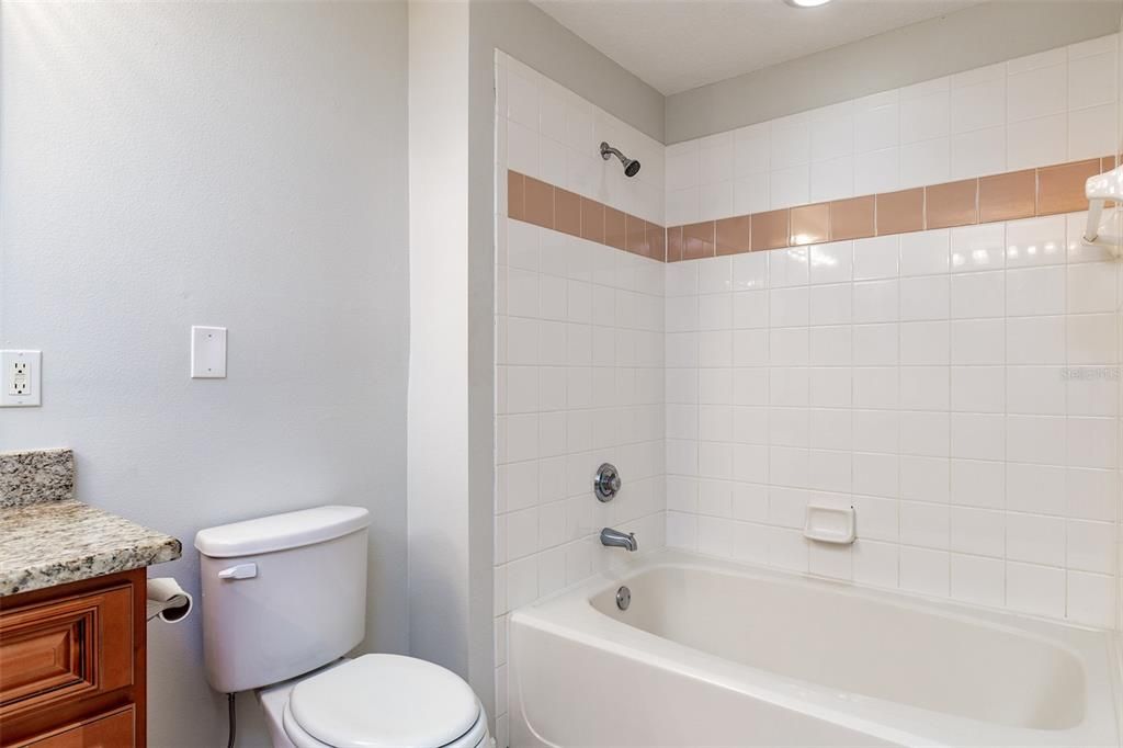 For Rent: $2,495 (2 beds, 2 baths, 1176 Square Feet)