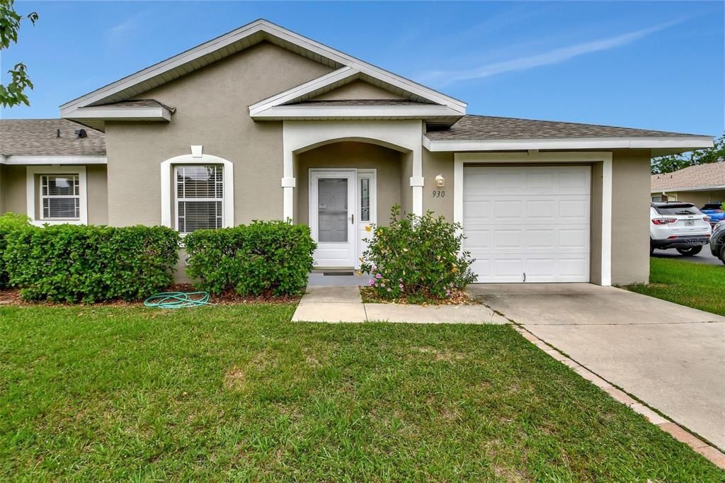 Recently Sold: $194,500 (2 beds, 2 baths, 939 Square Feet)