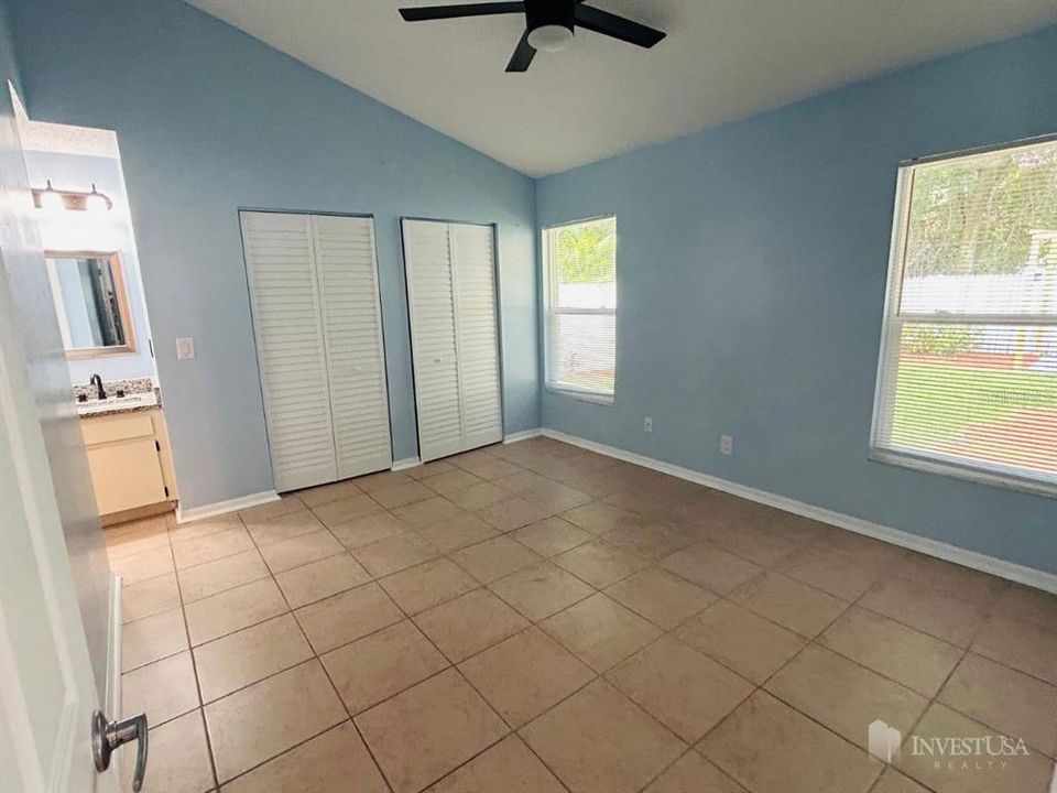 For Rent: $2,900 (3 beds, 2 baths, 1160 Square Feet)