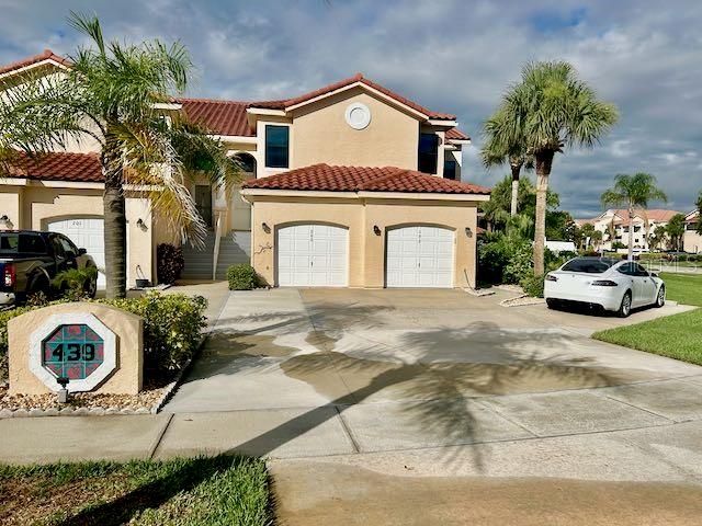 For Sale: $490,000 (3 beds, 2 baths, 1767 Square Feet)