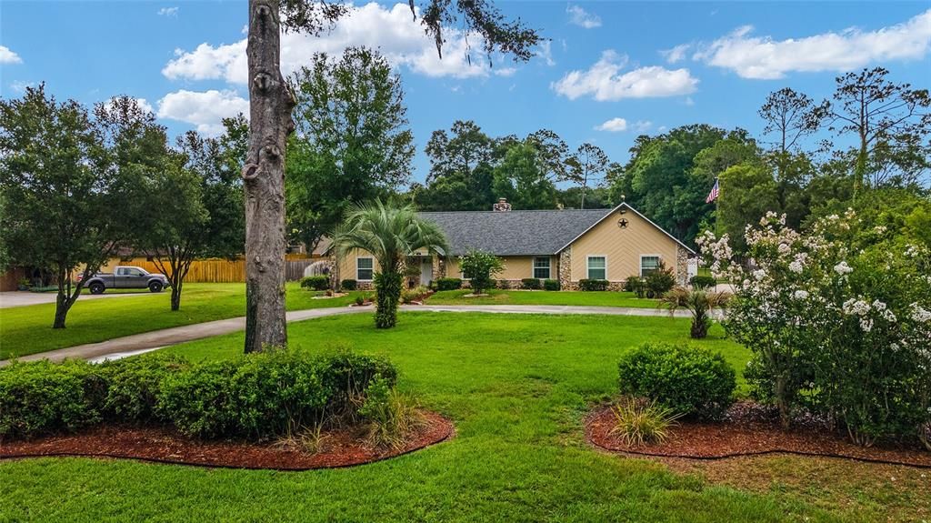 For Sale: $625,000 (3 beds, 3 baths, 3050 Square Feet)