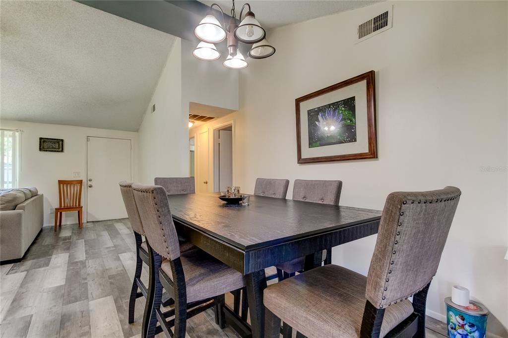 Active With Contract: $295,000 (4 beds, 2 baths, 1400 Square Feet)