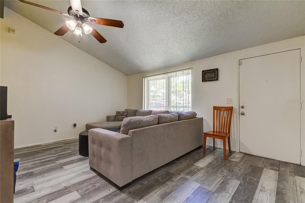 Active With Contract: $295,000 (4 beds, 2 baths, 1400 Square Feet)