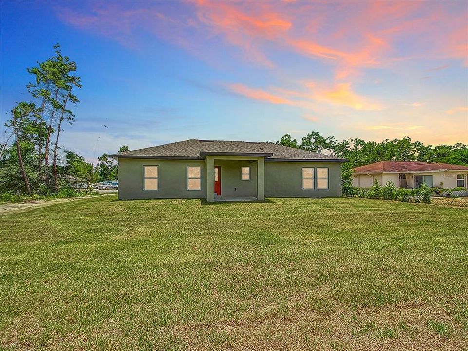 For Sale: $325,000 (3 beds, 2 baths, 1510 Square Feet)