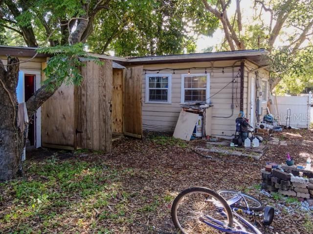 For Sale: $155,000 (2 beds, 1 baths, 514 Square Feet)