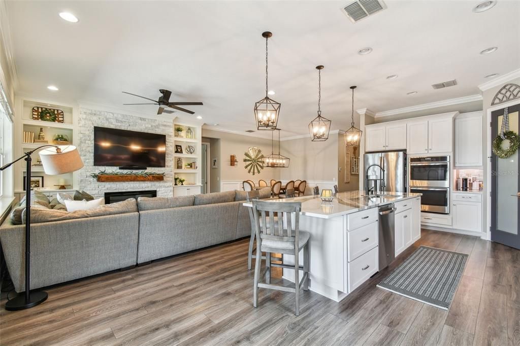 Active With Contract: $769,900 (4 beds, 3 baths, 2513 Square Feet)