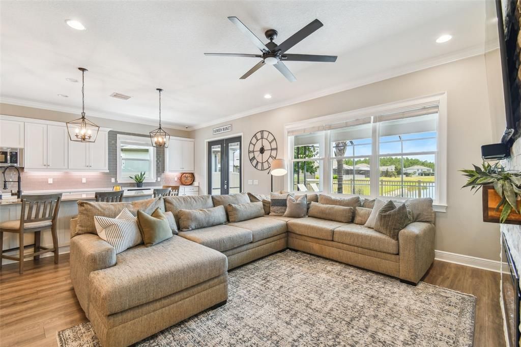 Active With Contract: $769,900 (4 beds, 3 baths, 2513 Square Feet)