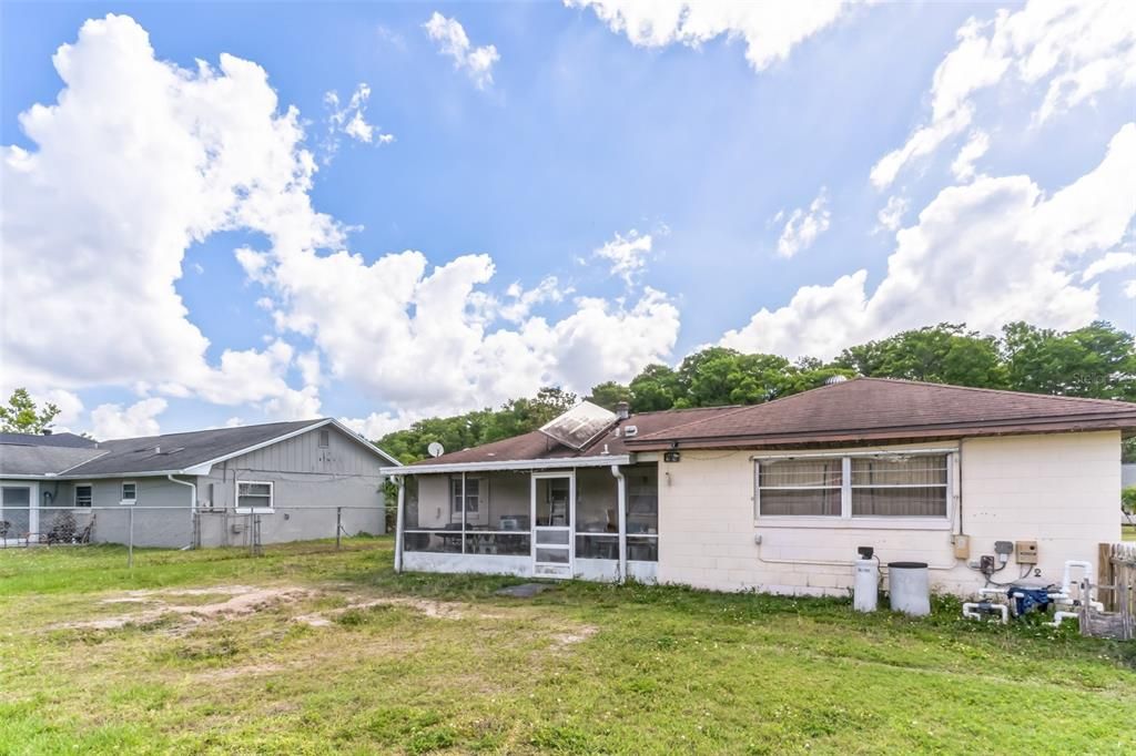 For Sale: $329,000 (3 beds, 2 baths, 1440 Square Feet)