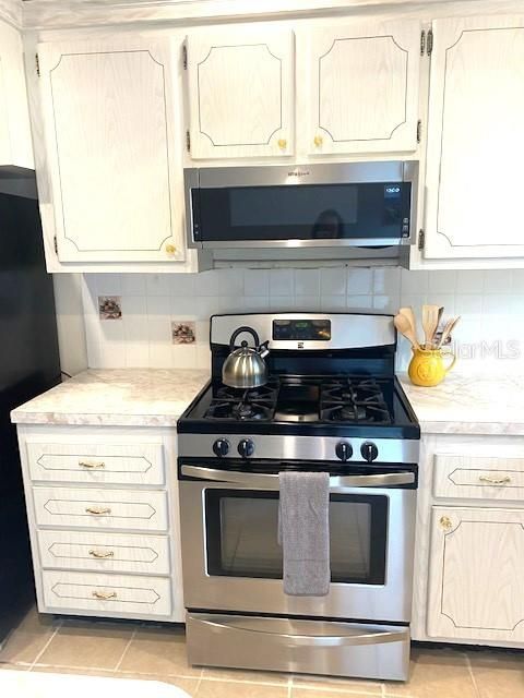 Active With Contract: $239,500 (1 beds, 1 baths, 1060 Square Feet)