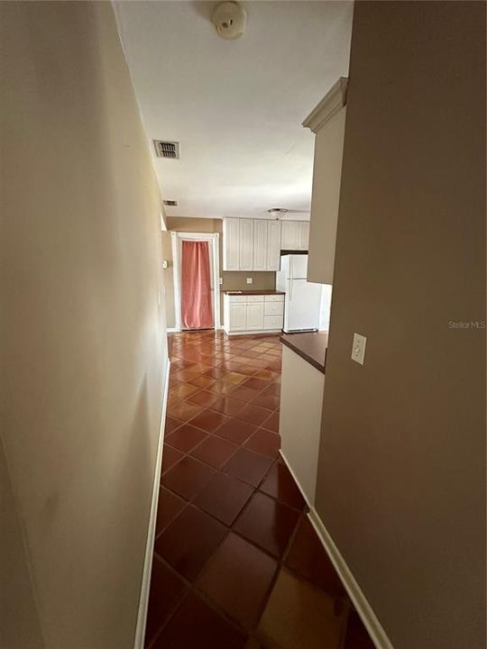 For Rent: $2,095 (2 beds, 1 baths, 1053 Square Feet)