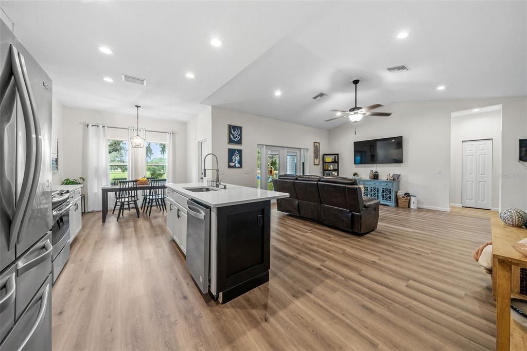 Active With Contract: $595,000 (3 beds, 2 baths, 1842 Square Feet)