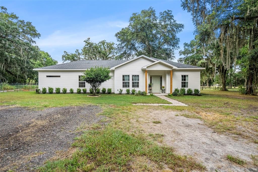 Active With Contract: $595,000 (3 beds, 2 baths, 1842 Square Feet)