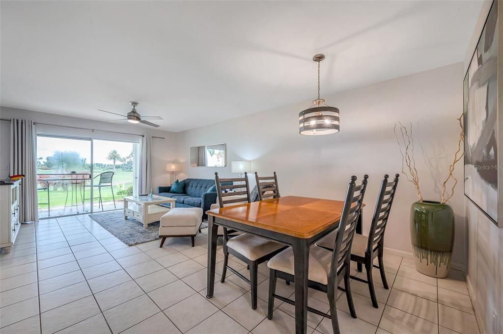 For Sale: $449,000 (2 beds, 2 baths, 1075 Square Feet)