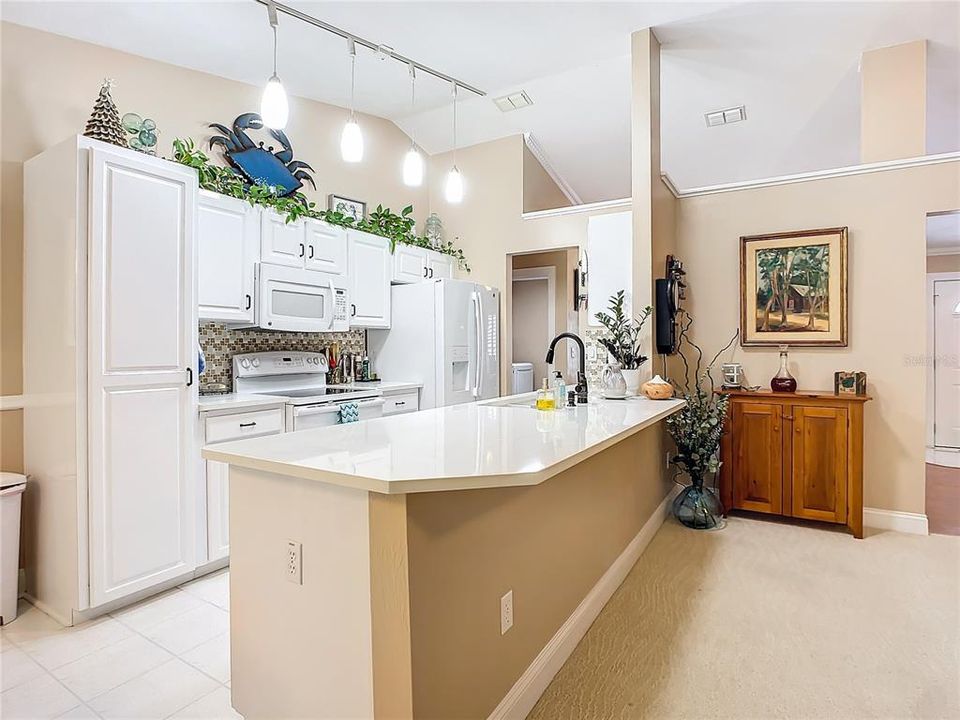 For Sale: $415,000 (3 beds, 2 baths, 1769 Square Feet)