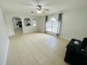 For Rent: $2,360 (4 beds, 2 baths, 2215 Square Feet)