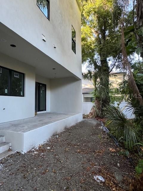 En Venta: $1,050,000 (3 camas, 4 baños, 2630 Pies cuadrados)