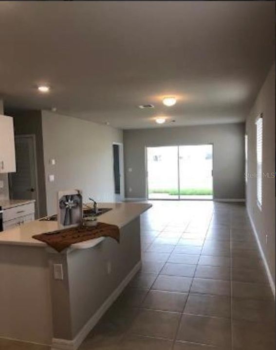 For Sale: $399,000 (3 beds, 2 baths, 1427 Square Feet)