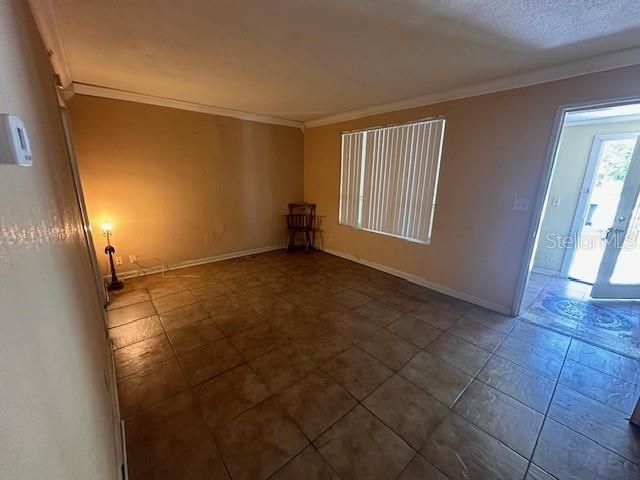 For Sale: $209,900 (3 beds, 1 baths, 1009 Square Feet)