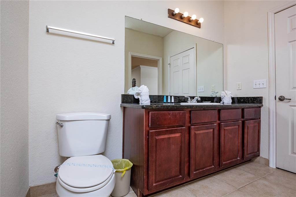 Active With Contract: $1,750 (2 beds, 2 baths, 1134 Square Feet)