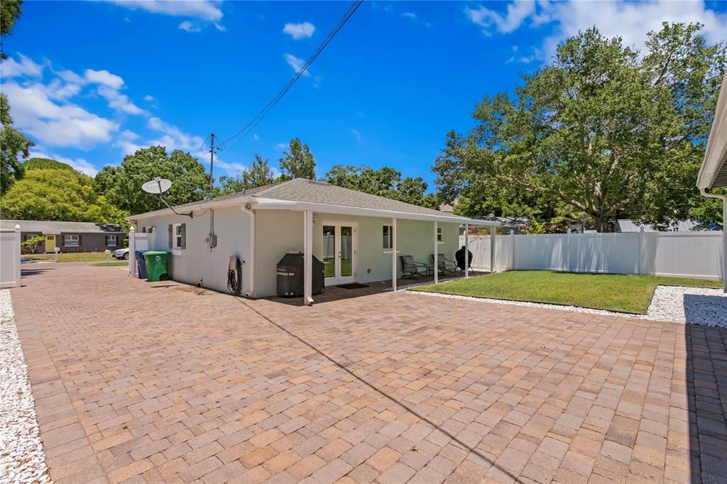 Active With Contract: $599,000 (4 beds, 3 baths, 1800 Square Feet)