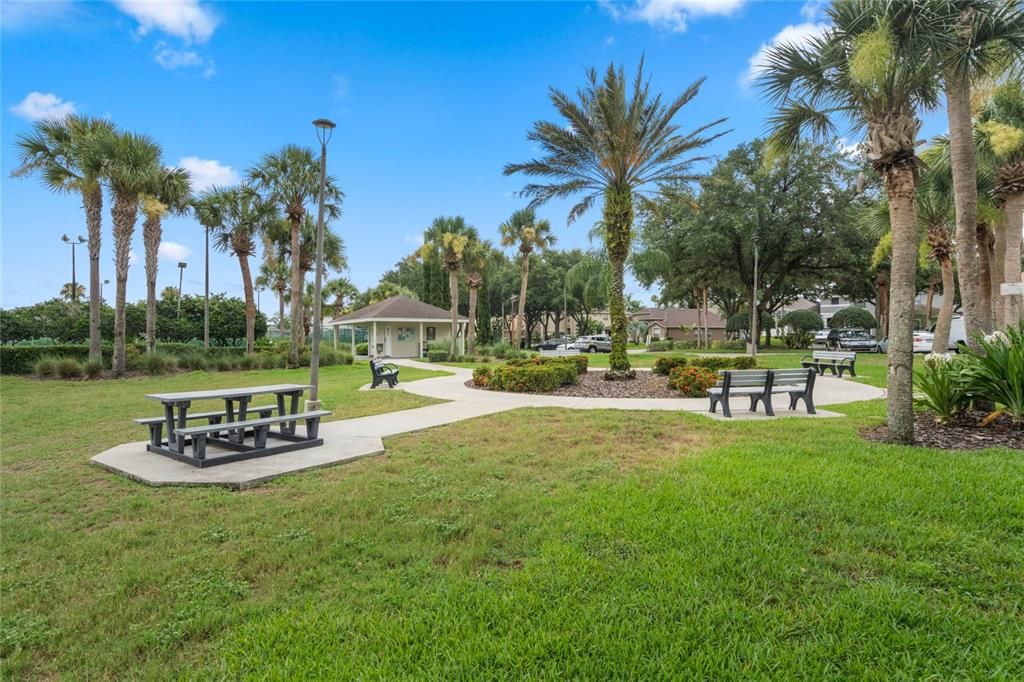 Active With Contract: $430,000 (5 beds, 4 baths, 2352 Square Feet)