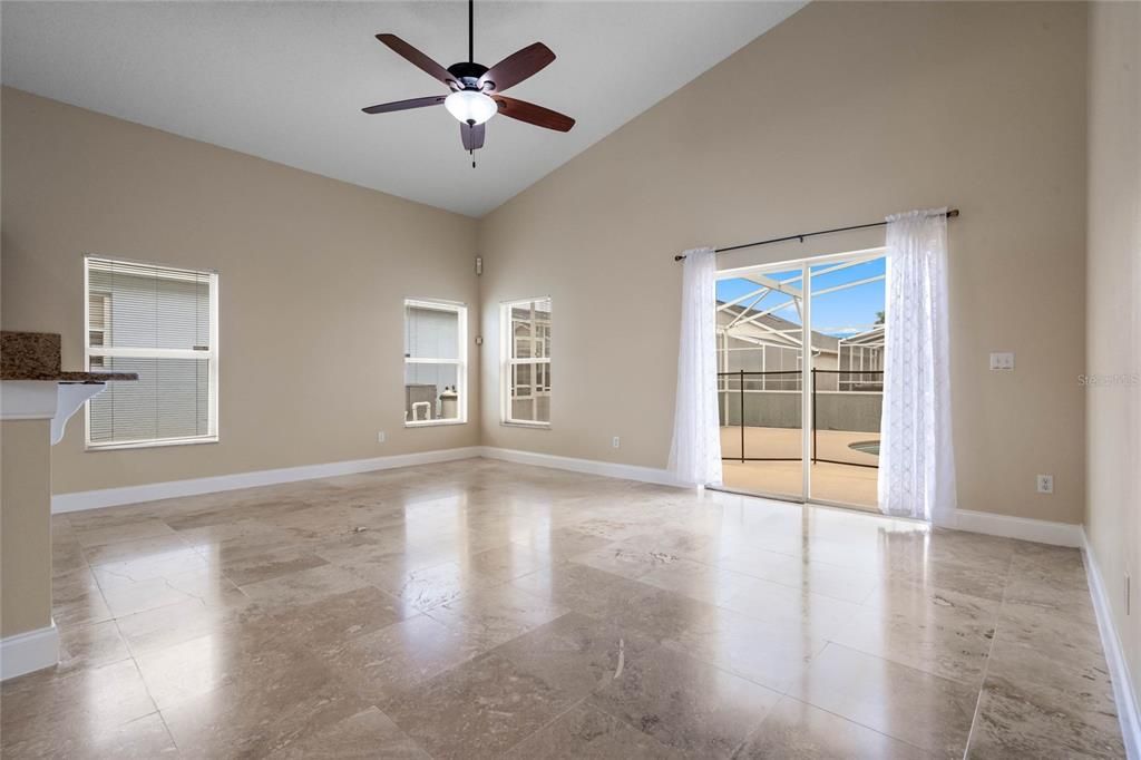 Active With Contract: $430,000 (5 beds, 4 baths, 2352 Square Feet)