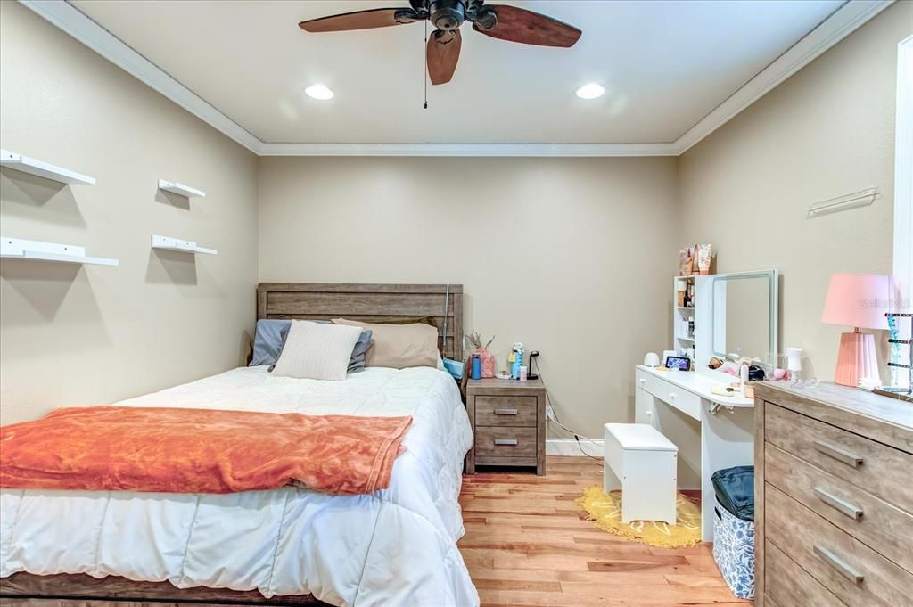 Active With Contract: $2,800 (3 beds, 2 baths, 2289 Square Feet)