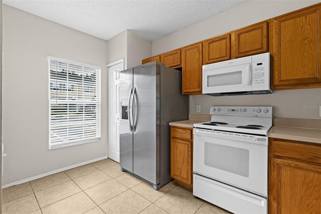 For Sale: $250,000 (2 beds, 2 baths, 1184 Square Feet)