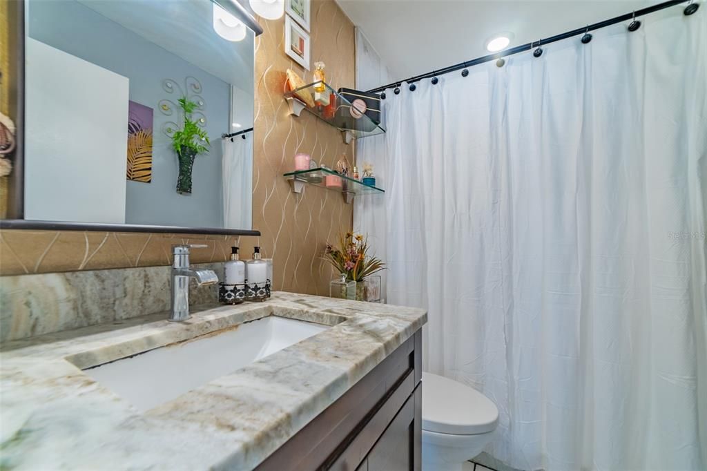 For Sale: $359,900 (3 beds, 2 baths, 1129 Square Feet)