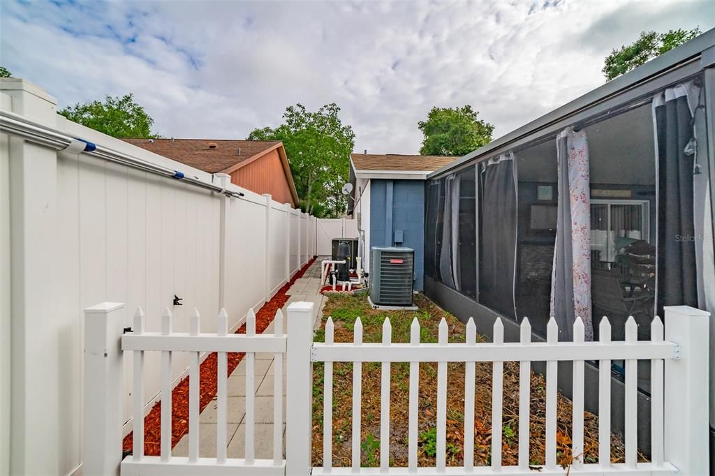 For Sale: $359,900 (3 beds, 2 baths, 1129 Square Feet)