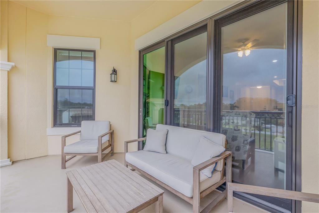 For Sale: $475,000 (2 beds, 2 baths, 1256 Square Feet)