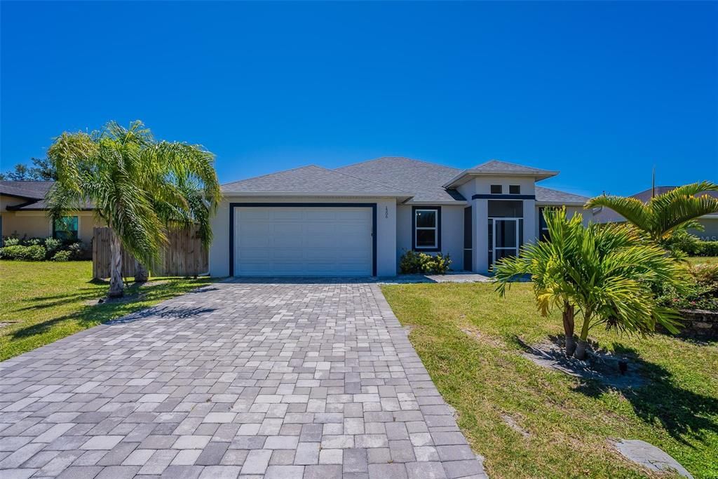 Recently Sold: $390,000 (4 beds, 2 baths, 1698 Square Feet)