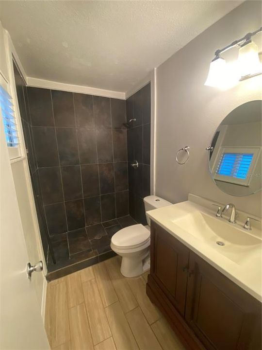 For Rent: $2,100 (3 beds, 2 baths, 1327 Square Feet)