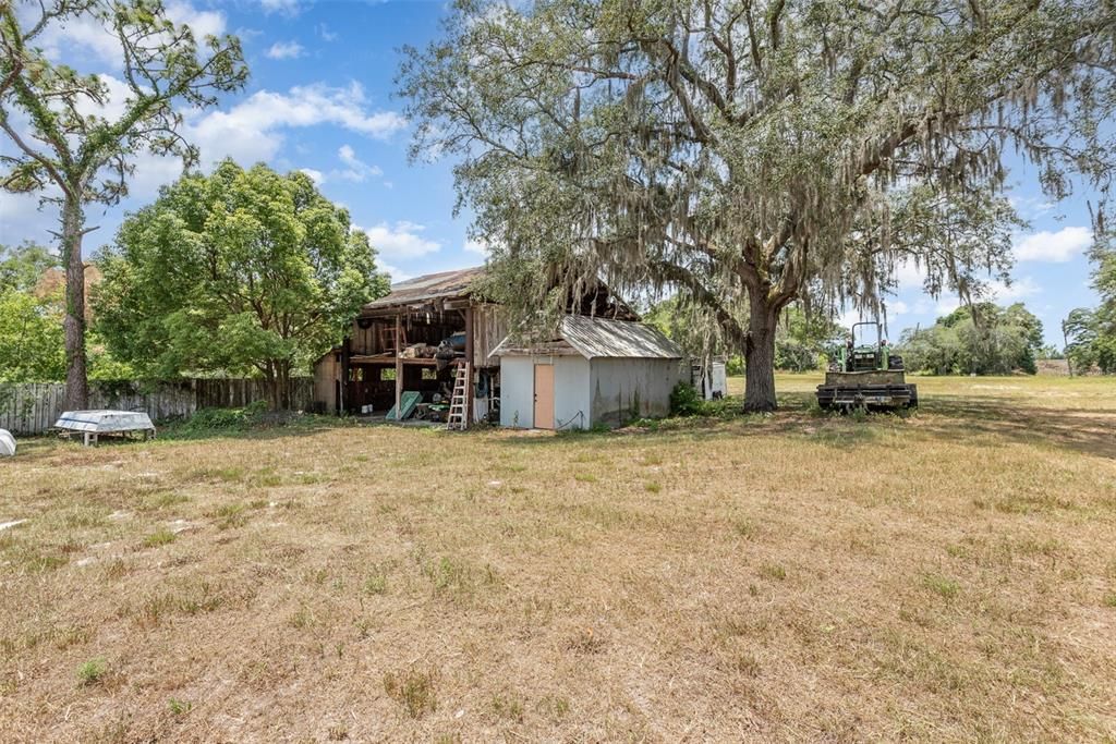 For Sale: $500,000 (4 beds, 2 baths, 1965 Square Feet)