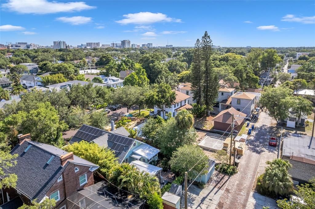 Active With Contract: $1,225,000 (3 beds, 2 baths, 1668 Square Feet)