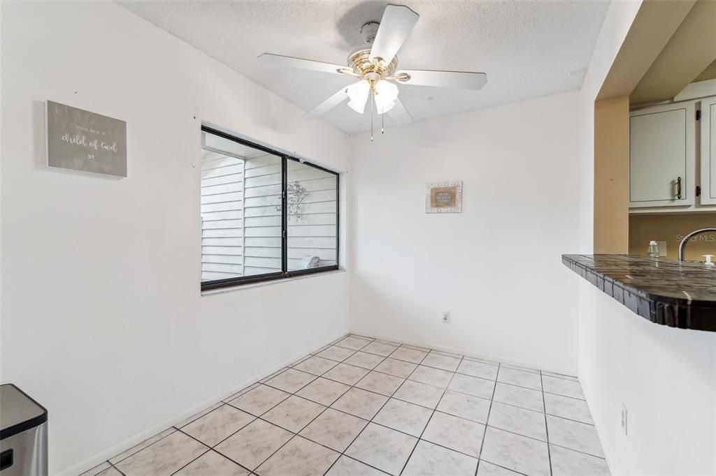 For Sale: $375,000 (3 beds, 2 baths, 1682 Square Feet)