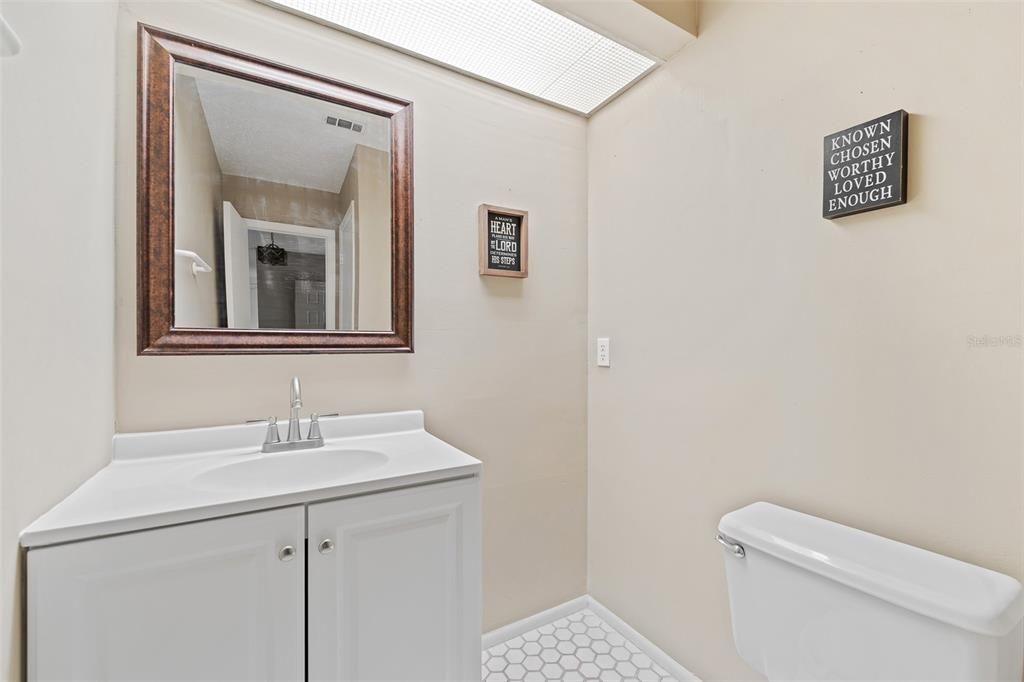 For Sale: $375,000 (3 beds, 2 baths, 1682 Square Feet)