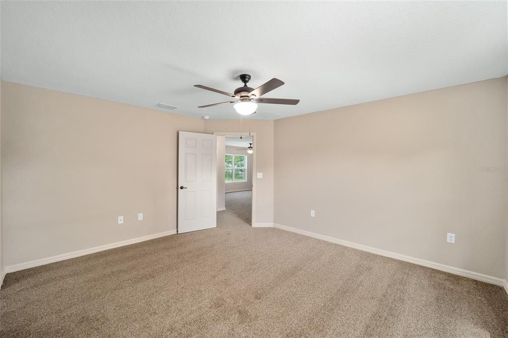 For Rent: $1,750 (3 beds, 2 baths, 1331 Square Feet)