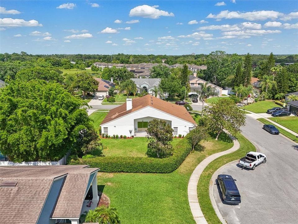 For Sale: $599,000 (4 beds, 2 baths, 2527 Square Feet)