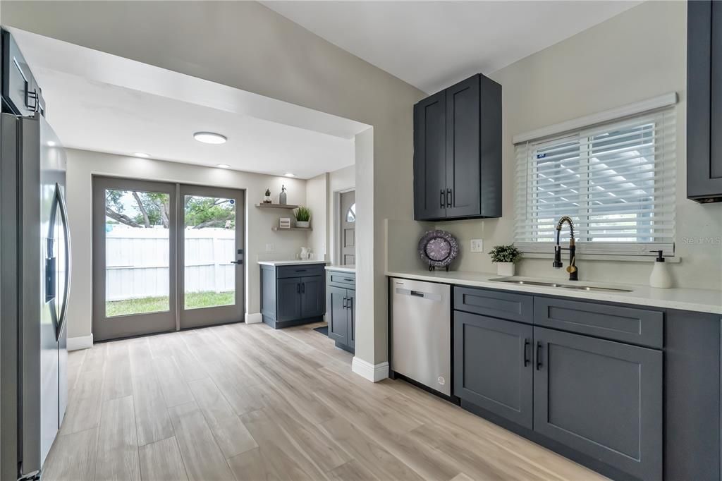 Active With Contract: $515,000 (3 beds, 2 baths, 1518 Square Feet)