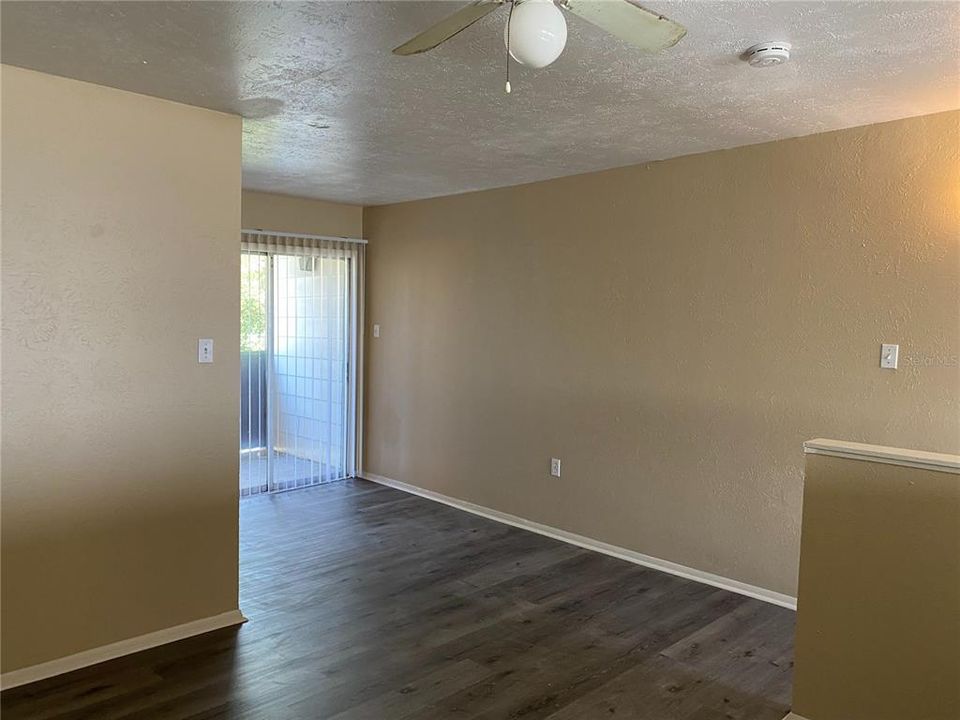 For Rent: $1,192 (1 beds, 1 baths, 762 Square Feet)